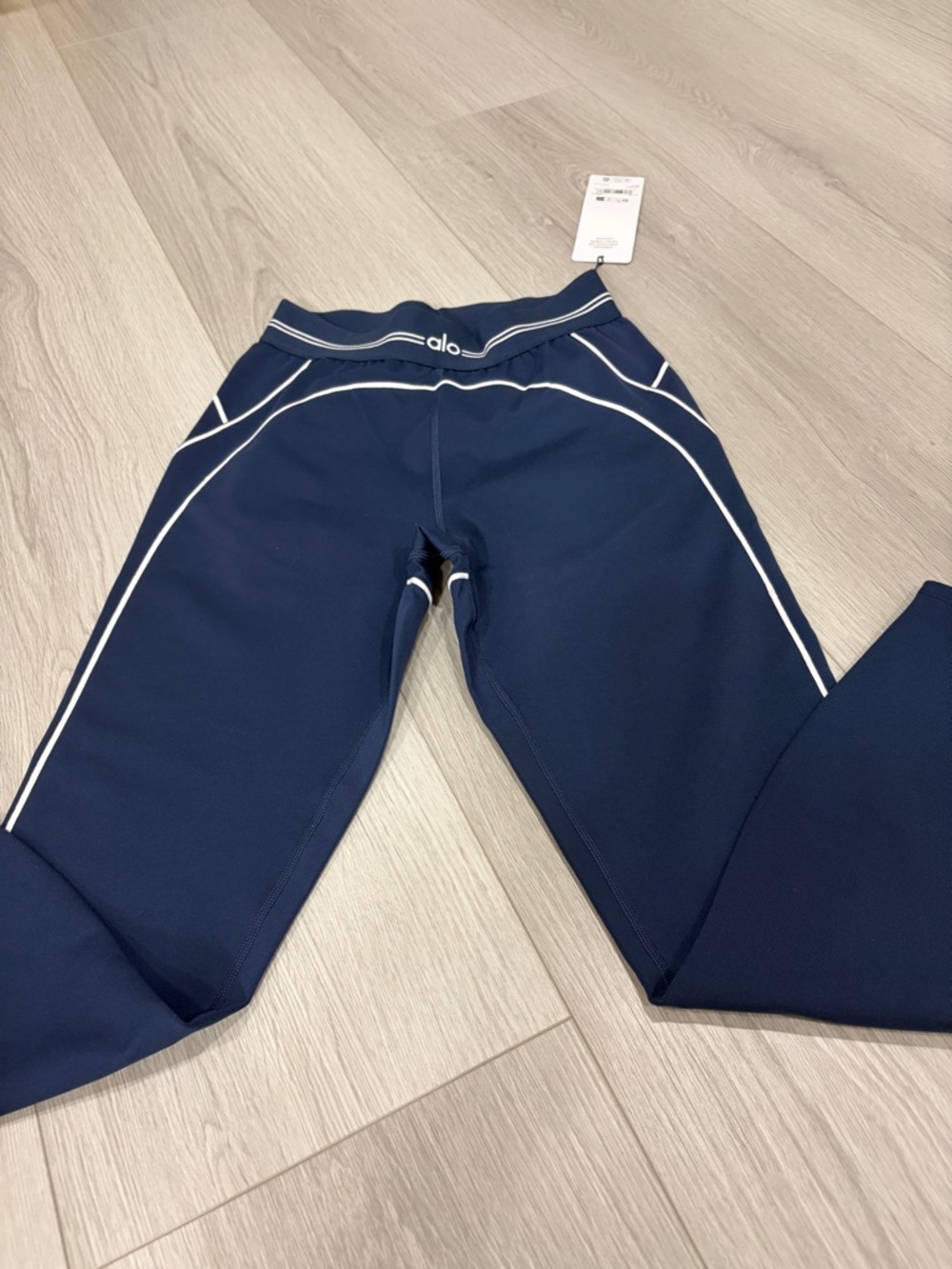 ALO leggings